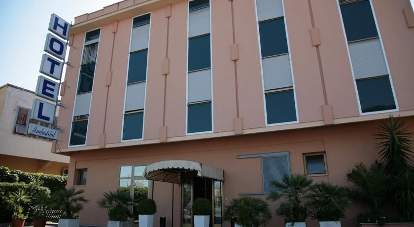 Hotel Industrial Rom Exterior foto
